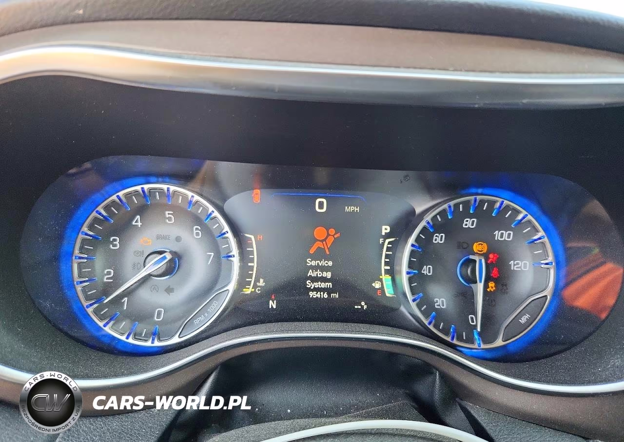2018 Chrysler Pacifica Touring L Plus VIN:2C4RC1EG1JR294252 - 9