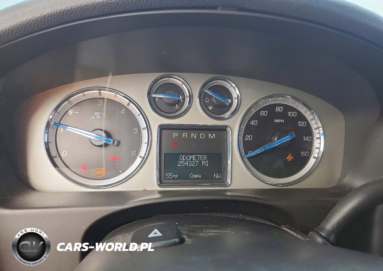 2010 Cadillac Escalade Luxury VIN:1GYUKBEF3AR111542 - 9