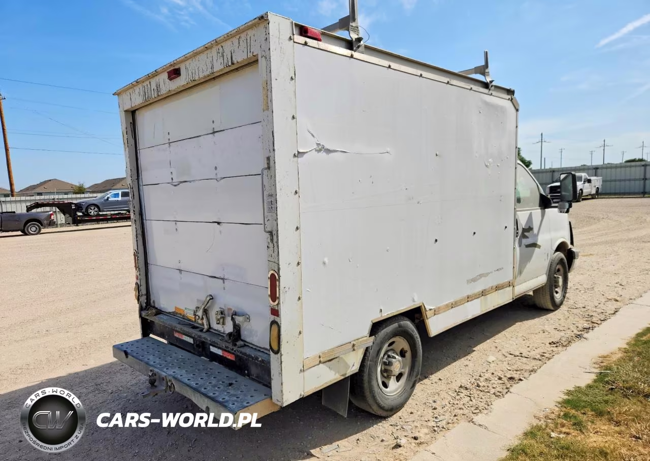 2006 GMC Savana Cutaway G3500 VIN:1GDGG31V261905800 - 3