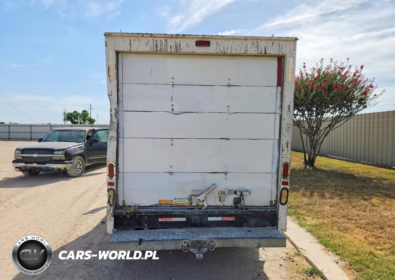 2006 GMC Savana Cutaway G3500 VIN:1GDGG31V261905800 - 6