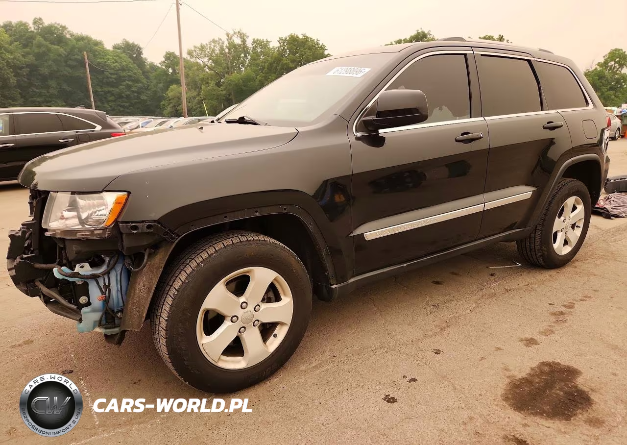 2013 Jeep Grand Cherokee Laredo – zdjęcie 1 z 14
