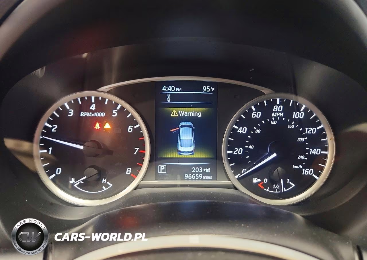 2018 Nissan Sentra S VIN:3N1AB7AP9JY306742 - 9