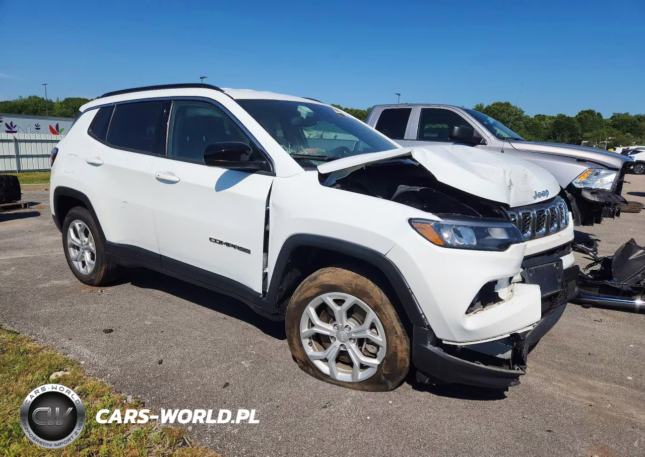 2024 Jeep Compass Latitude VIN:3C4NJDBN9RT138607 - 4