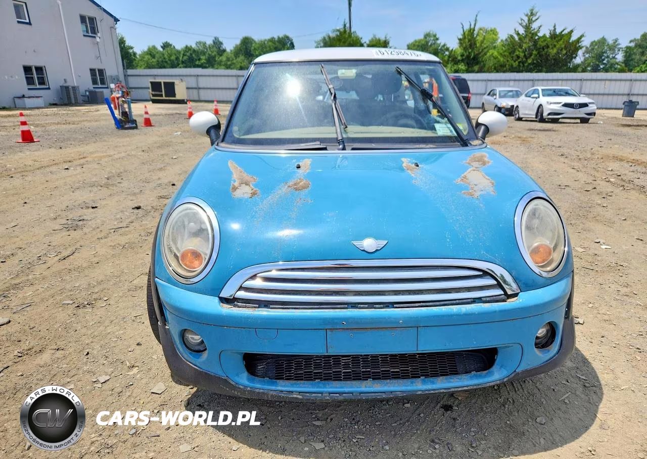 2010 Mini Cooper VIN:WMWMF3C51ATZ22704 - 5