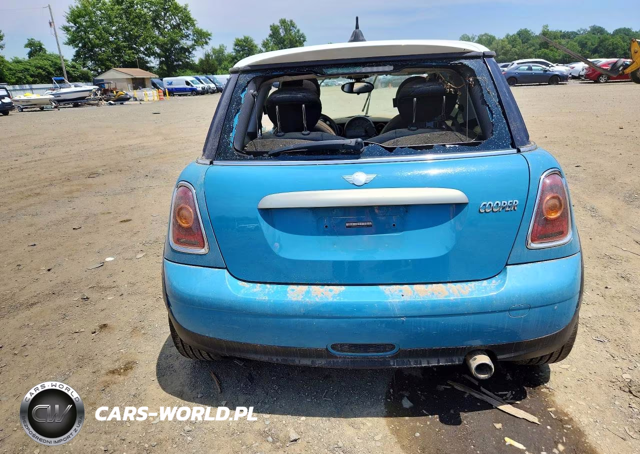 2010 Mini Cooper VIN:WMWMF3C51ATZ22704 - 6