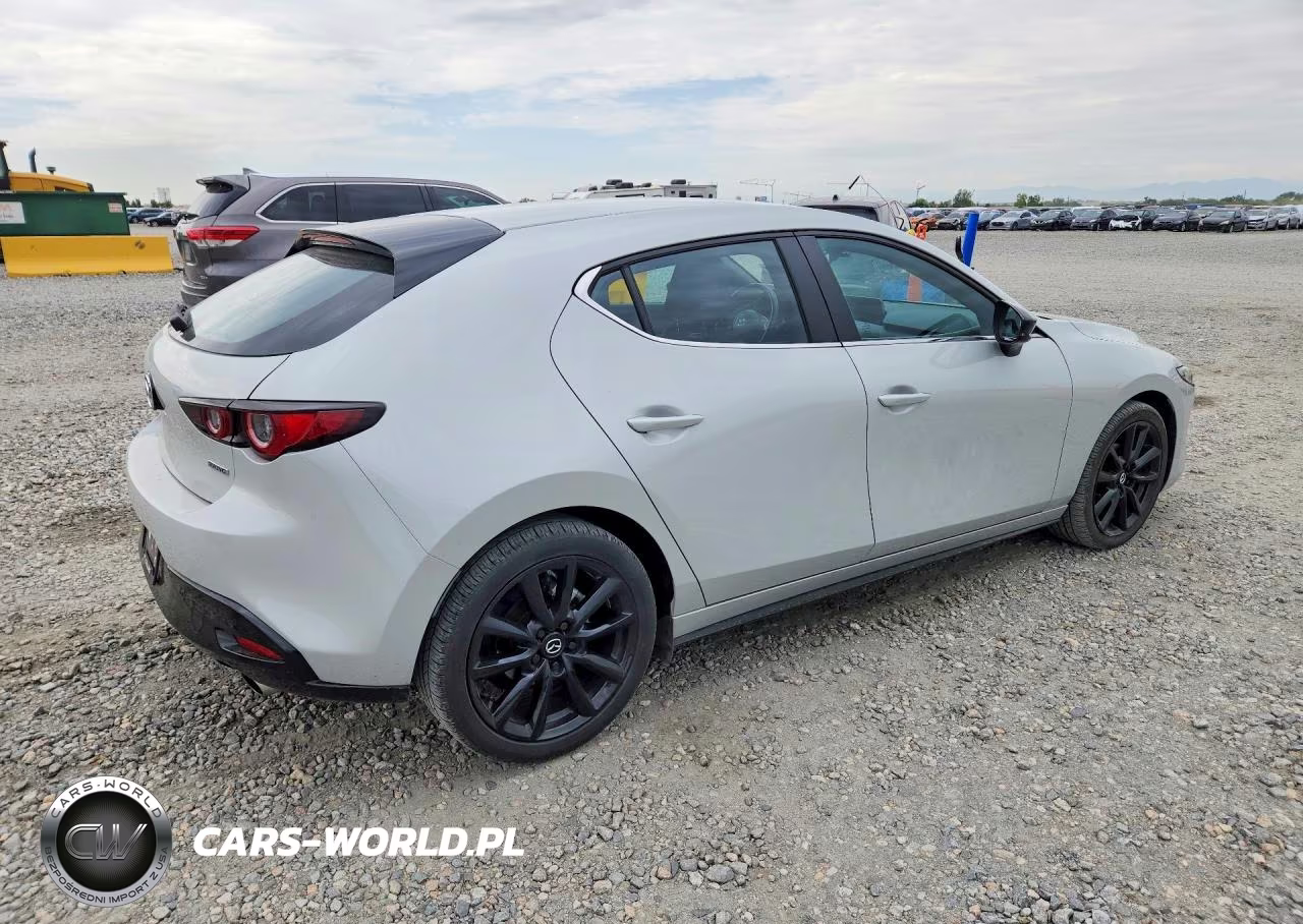 2025 Mazda 3 Select Sport VIN:JM1BPAKM5S1761100 - 3