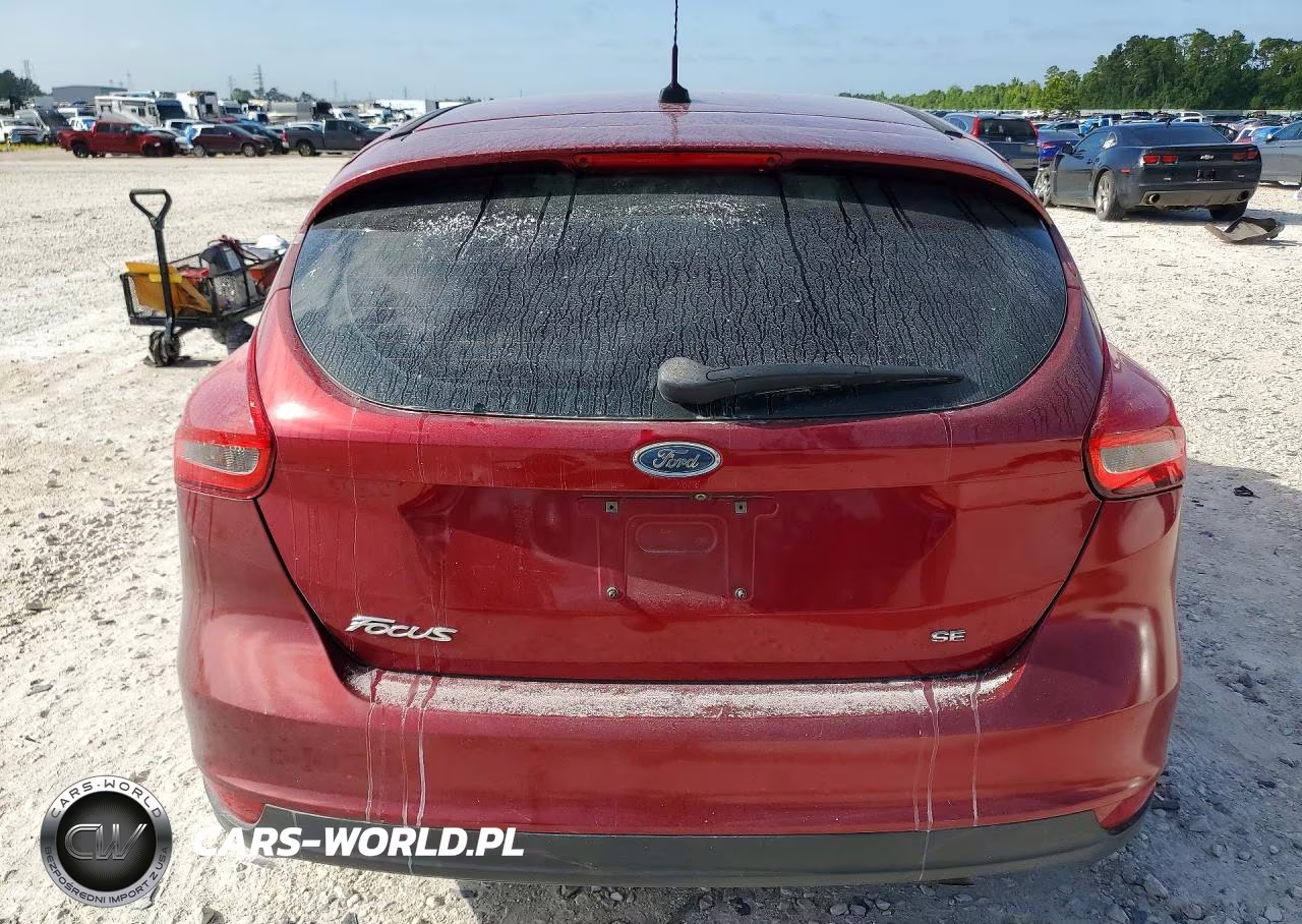 2017 Ford Focus Se VIN:1FADP3K21HL319405 - 6