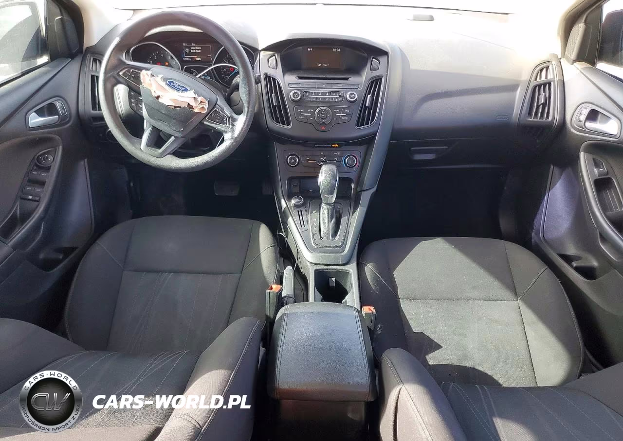 2017 Ford Focus Se VIN:1FADP3K21HL319405 - 8