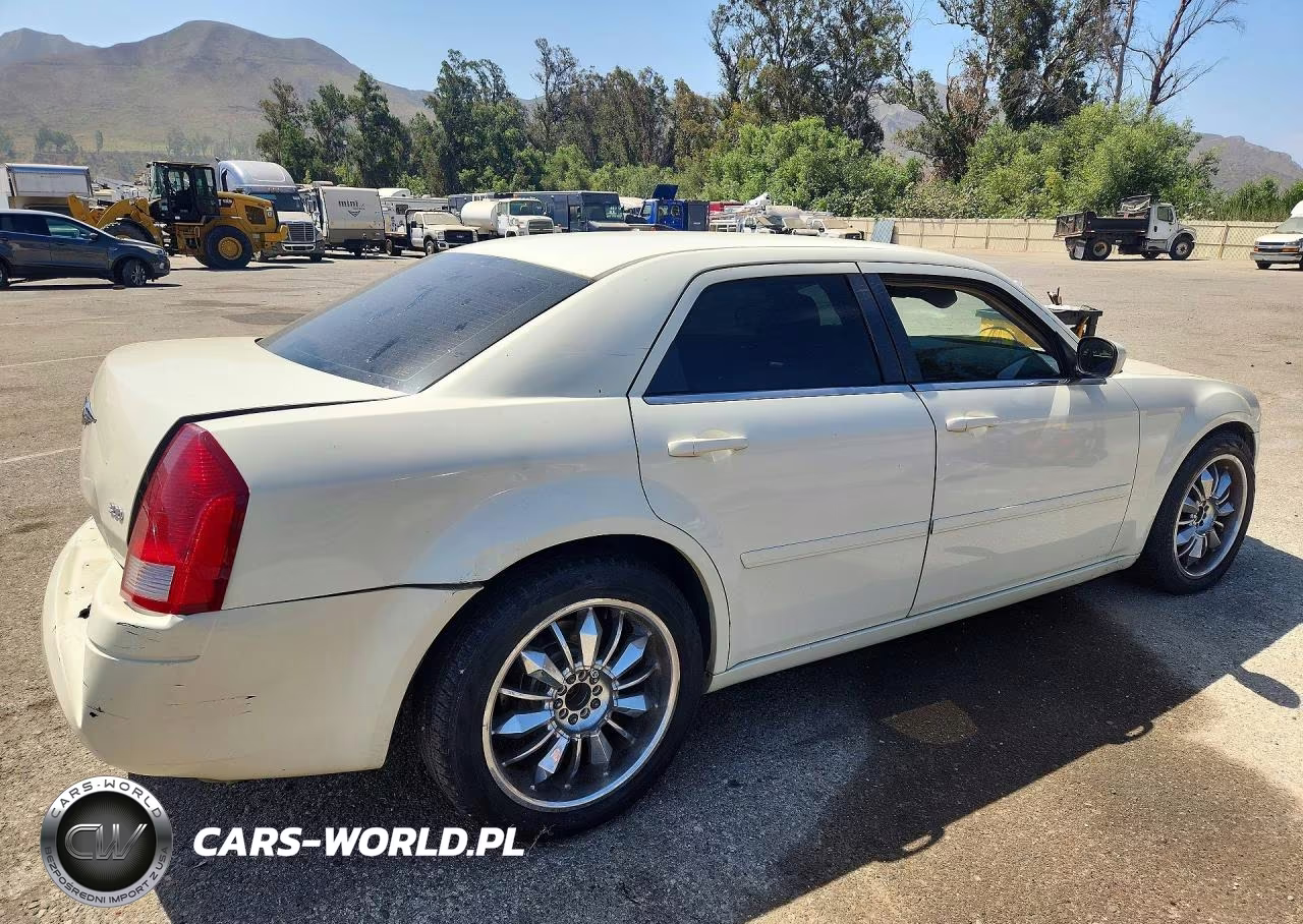 2006 Chrysler 300 VIN:2C3LA43R86H471947 - 3