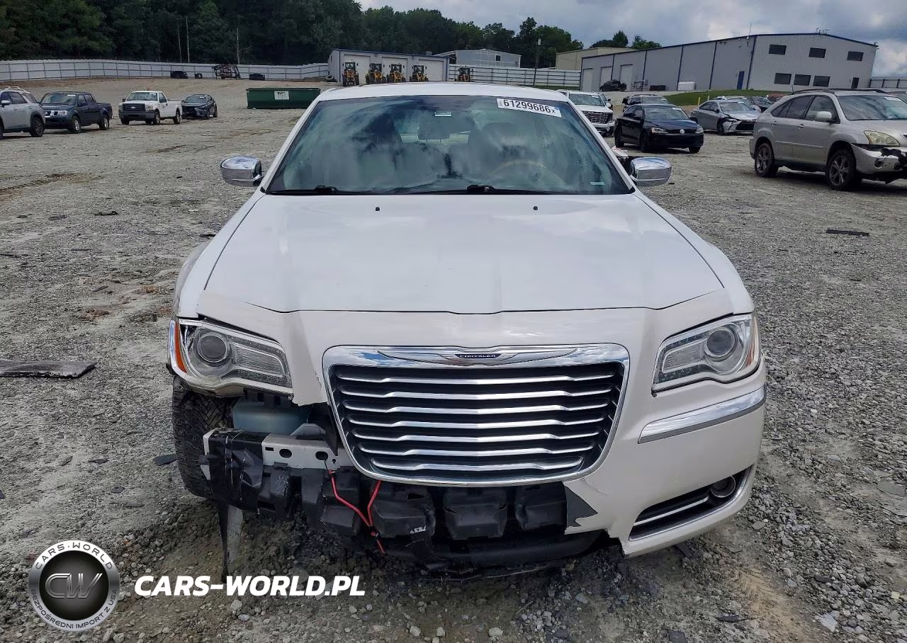 2013 Chrysler 300C VIN:2C3CCAEG2DH658618 - 5