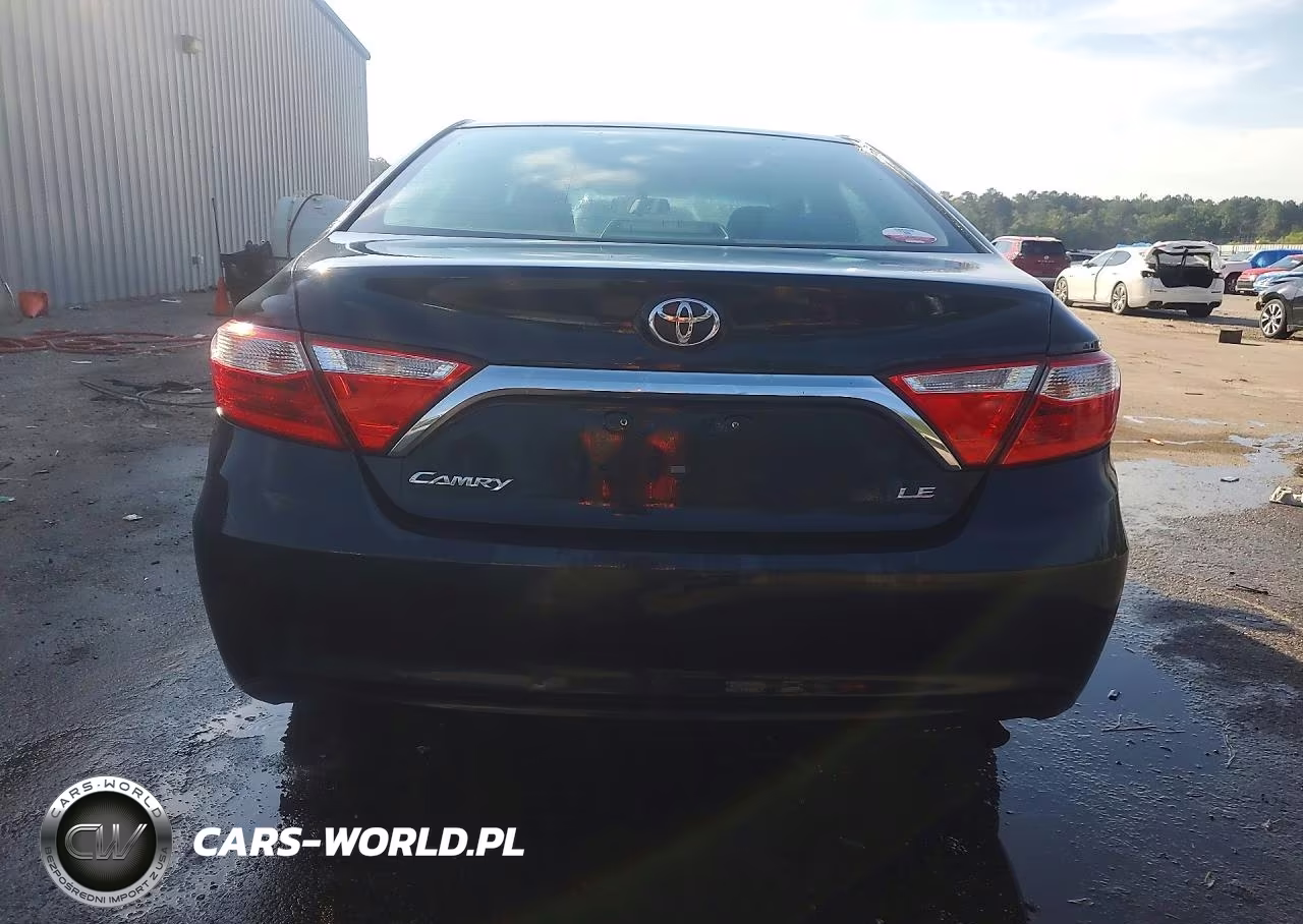 2015 Toyota Camry Le VIN:4T1BF1FK2FU925897 - 6