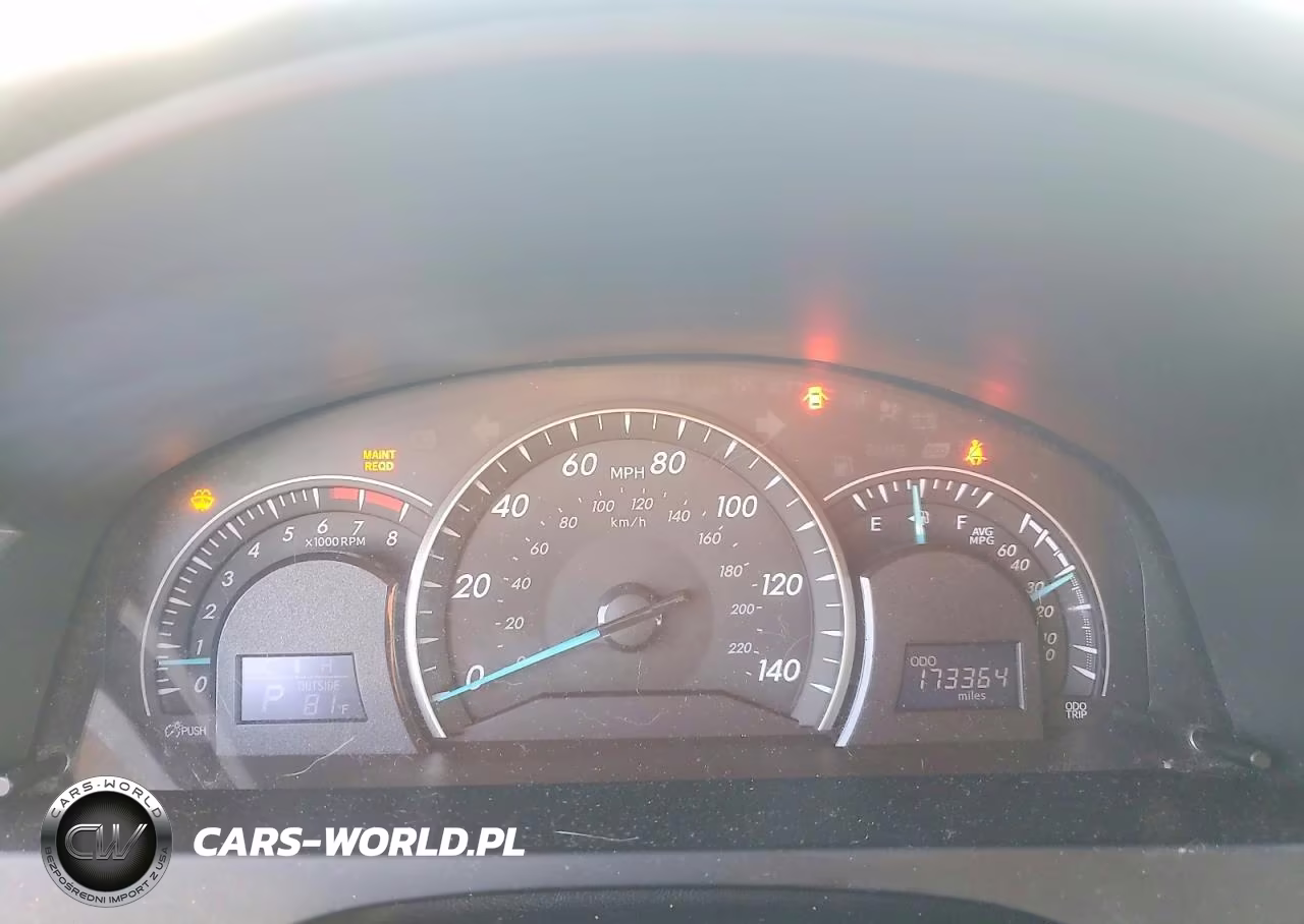 2015 Toyota Camry Le VIN:4T1BF1FK2FU925897 - 9