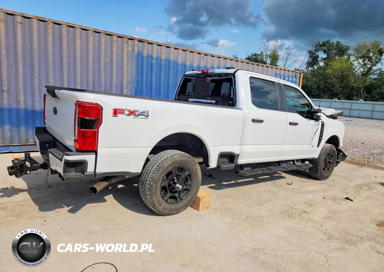 2024 Ford F250 Super Duty VIN:1FT8W2BA2REE78827 - 3