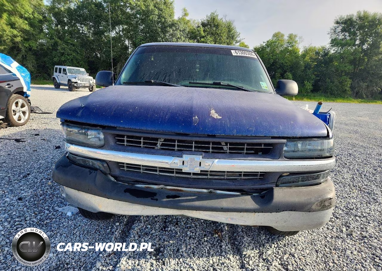 2000 Chevrolet Silverado C1500 VIN:1GCEC14W8YZ130956 - 5