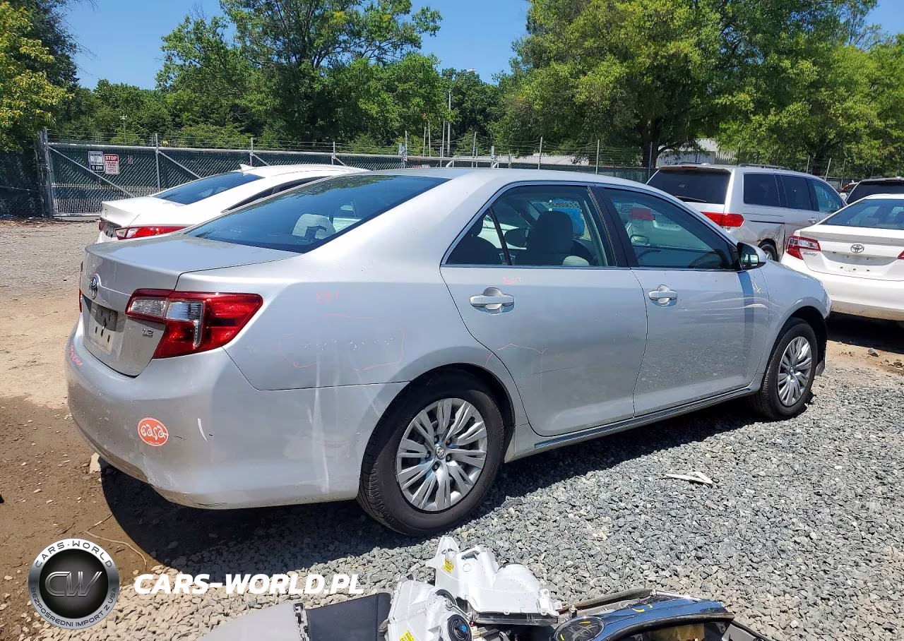 2012 Toyota Camry Le VIN:4T1BF1FKXCU001753 - 3
