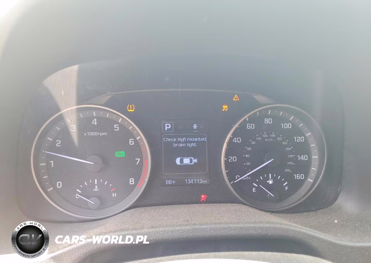 2018 Hyundai Elantra Sel VIN:5NPD84LF9JH311223 - 9