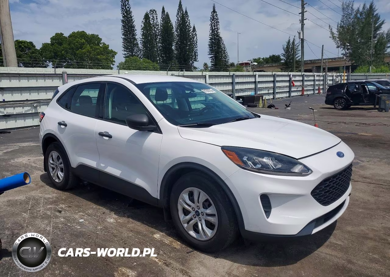 2022 Ford Escape S VIN:1FMCU0F69NUA84666 - 4