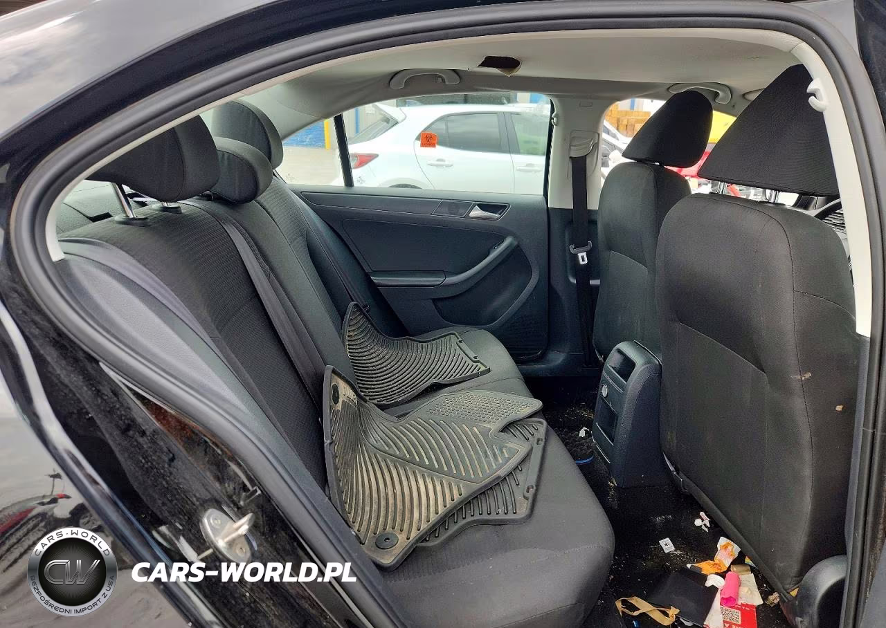 2015 Volkswagen Jetta Base VIN:3VW2K7AJ3FM291504 - 10