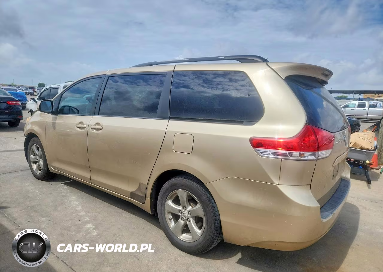 2011 Toyota Sienna Le VIN:5TDKK3DC6BS089484 - 2