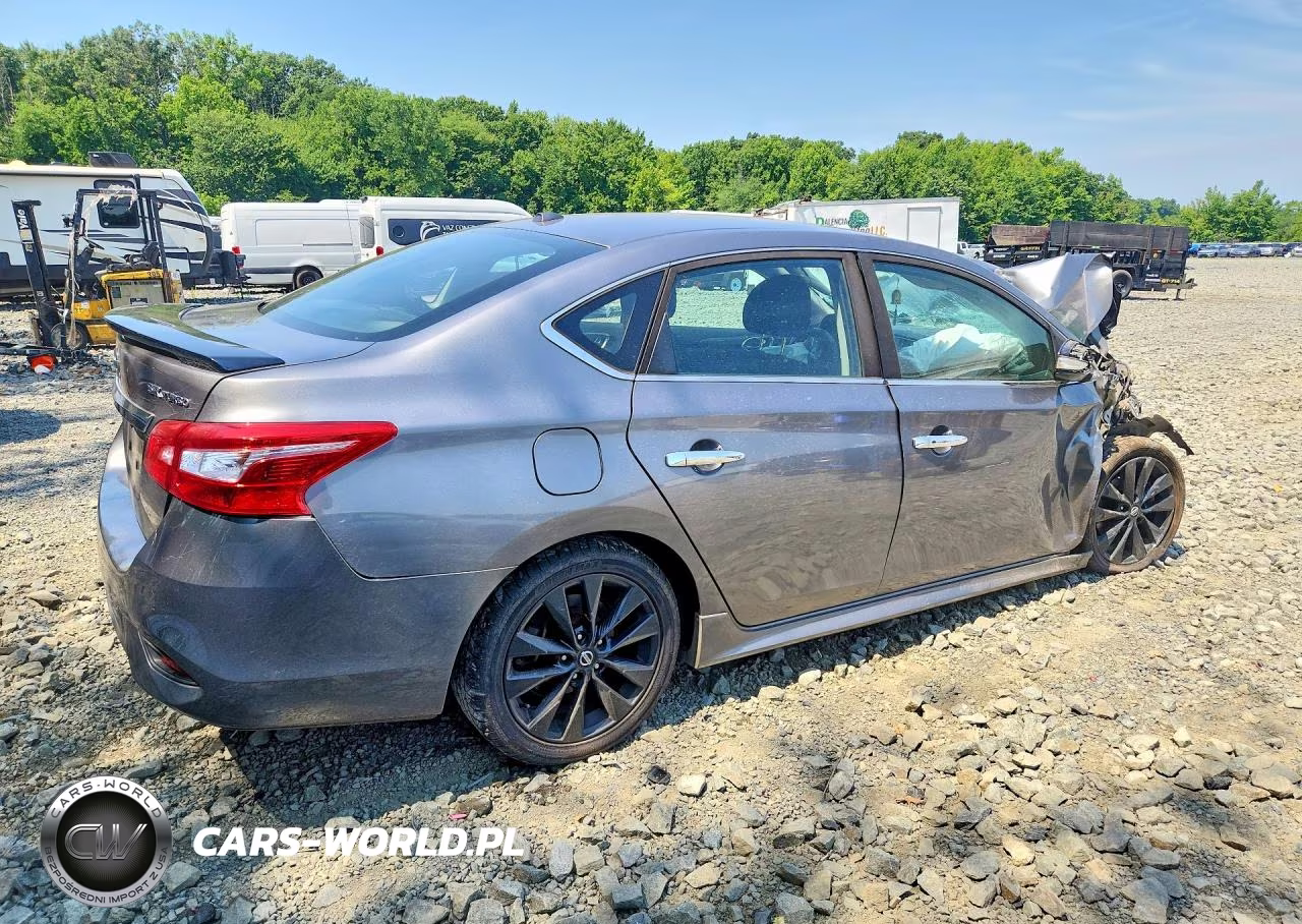 2017 Nissan Sentra Sr Turbo VIN:3N1CB7AP6HY371471 - 3