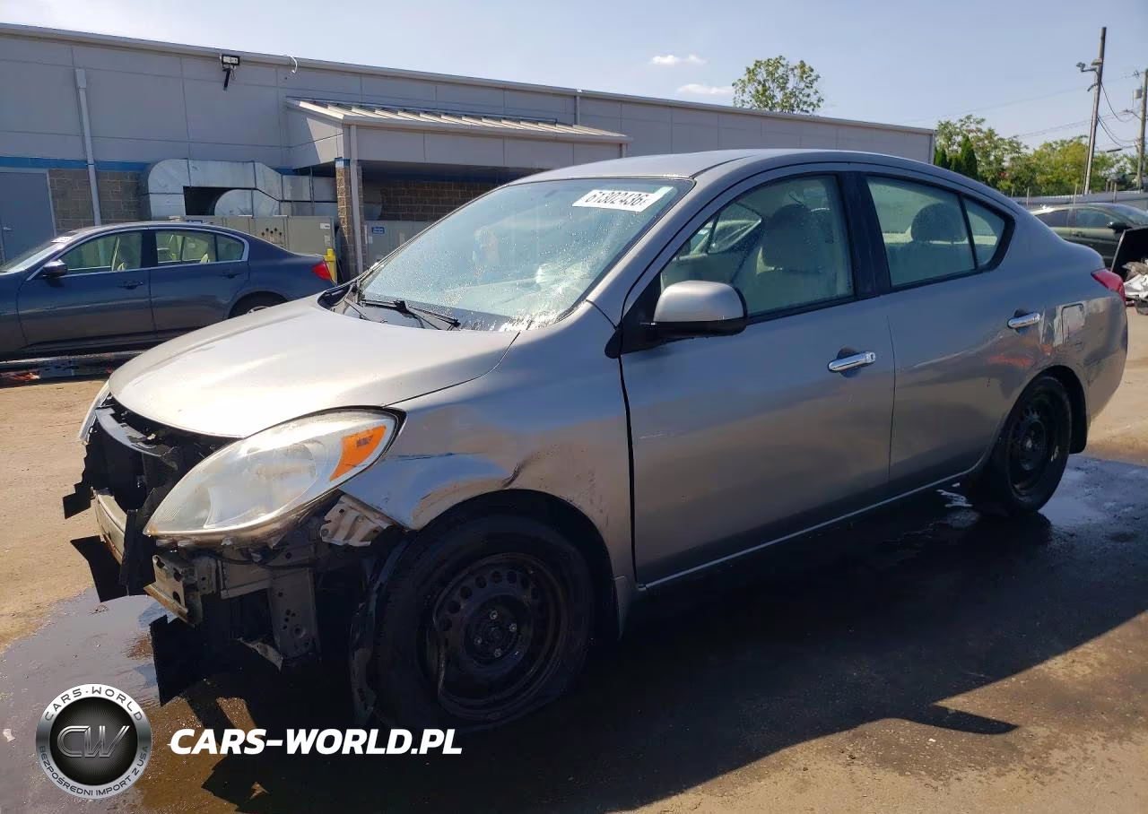 2012 Nissan Versa 1.6 S