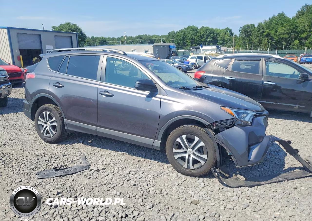 2018 Toyota Rav4 Le VIN:JTMBFREV8JJ196846 - 4