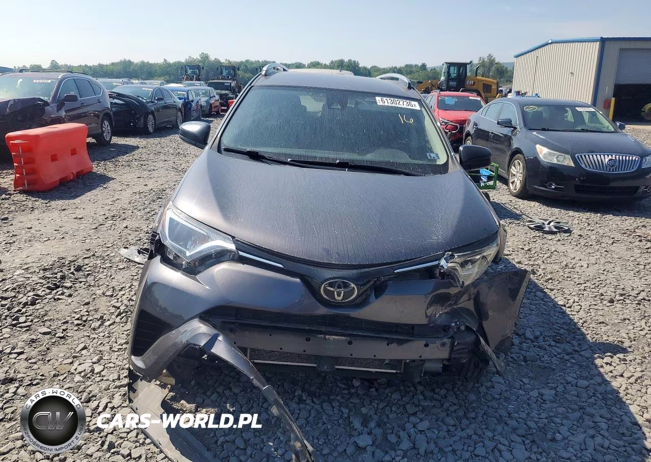 2018 Toyota Rav4 Le VIN:JTMBFREV8JJ196846 - 5