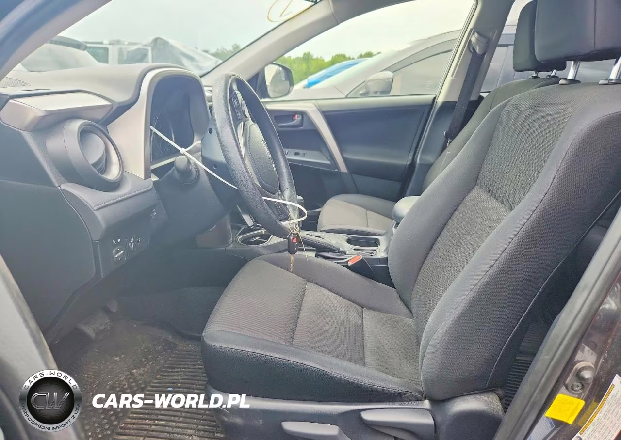 2018 Toyota Rav4 Le VIN:JTMBFREV8JJ196846 - 7