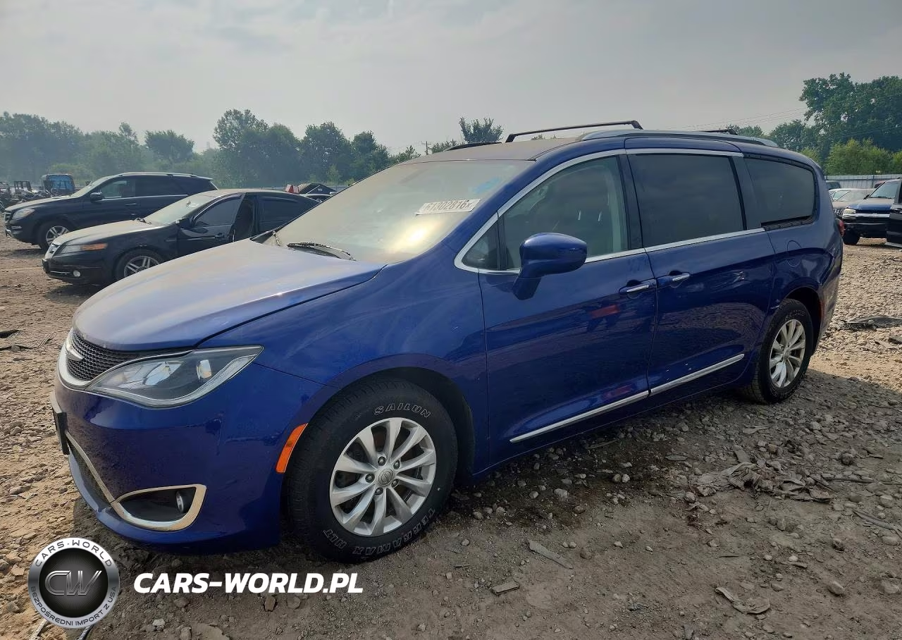 2018 Chrysler Pacifica Touring L Plus – zdjęcie 1 z 12