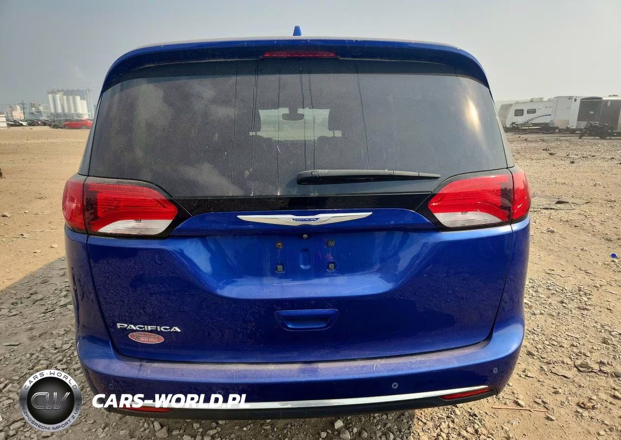 2018 Chrysler Pacifica Touring L Plus VIN:2C4RC1EGXJR275361 - 6