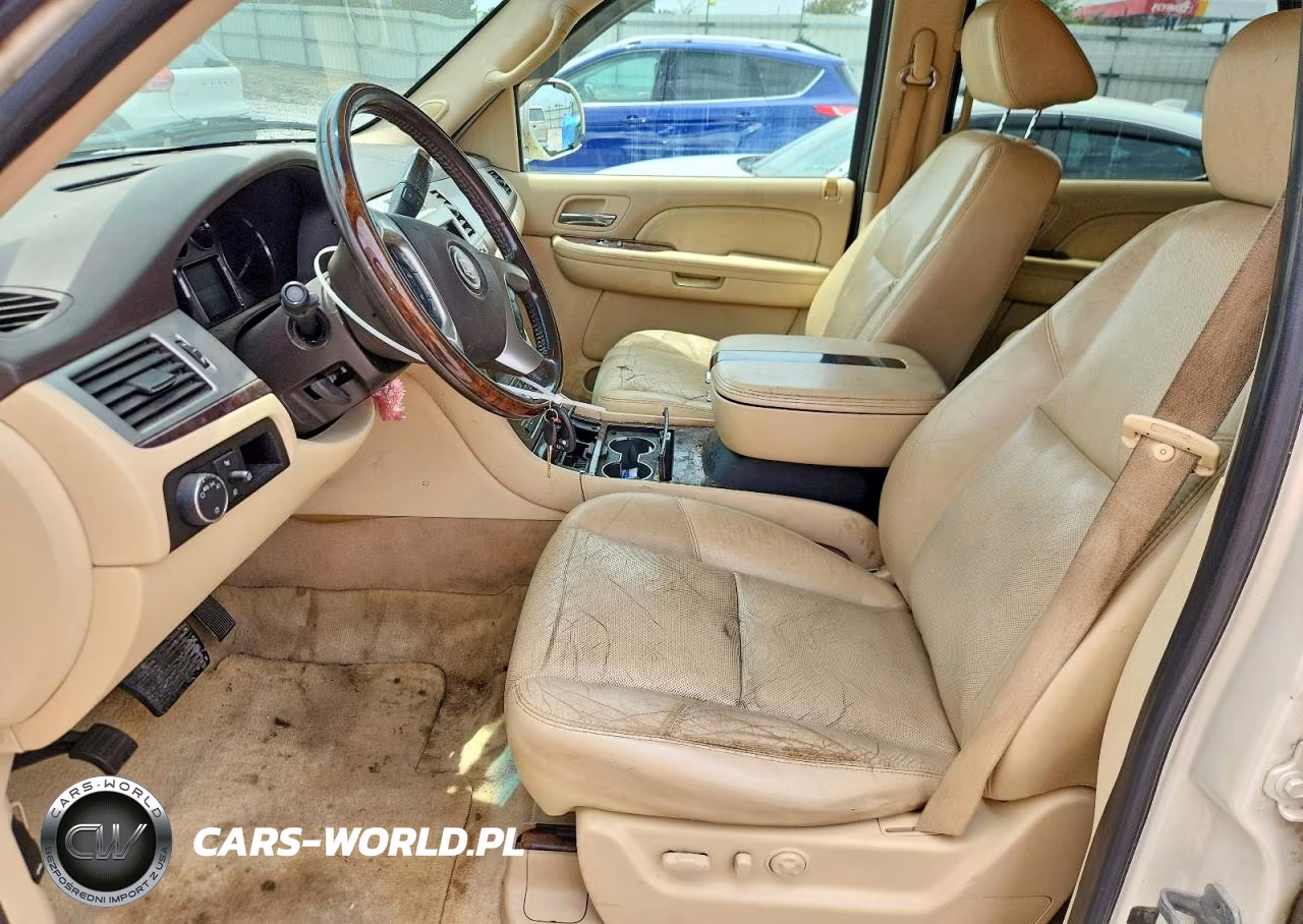 2007 Cadillac Escalade Luxury VIN:1GYFK63887R145327 - 7