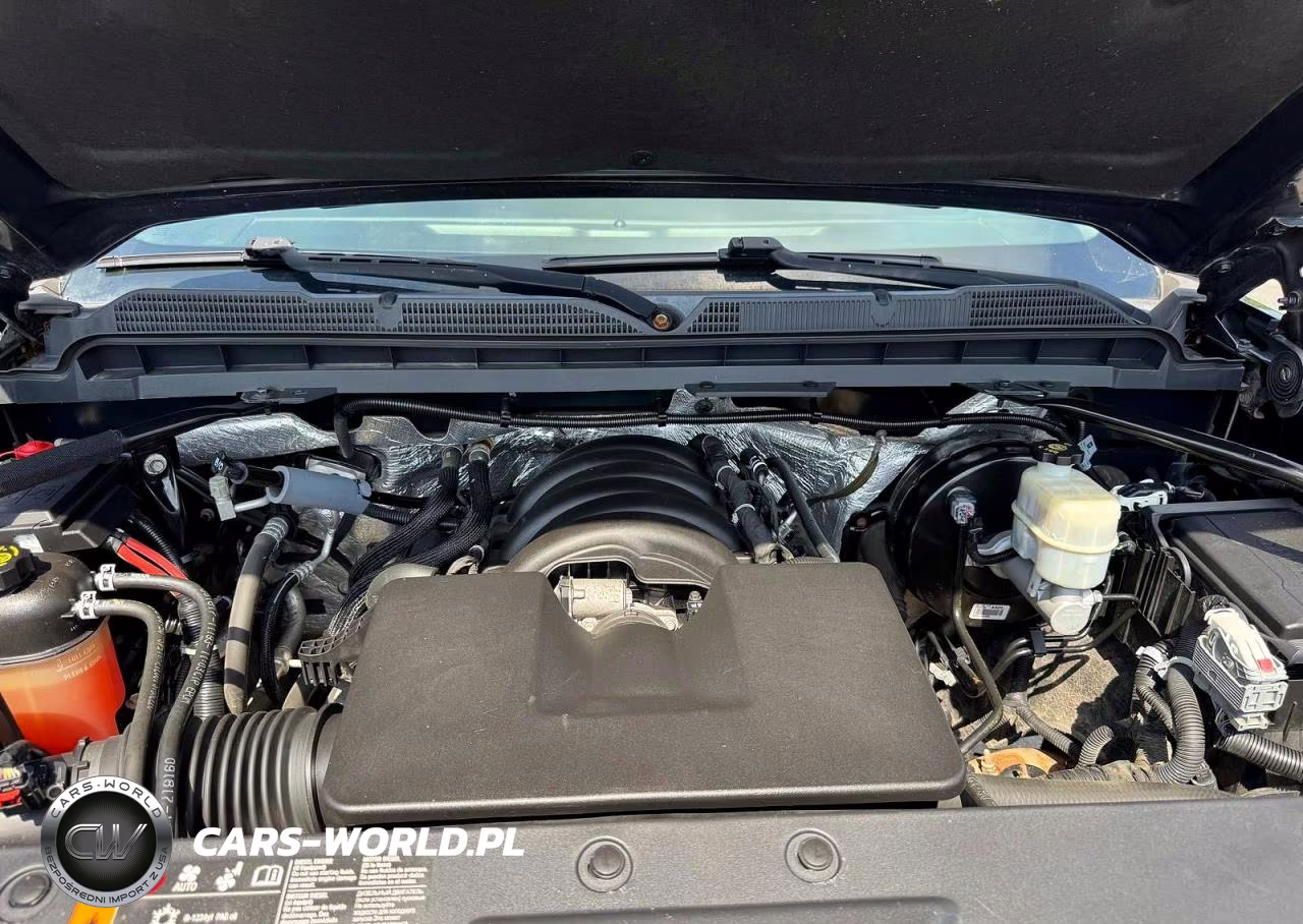 2018 Chevrolet Silverado C1500 VIN:1GCRCNEH9JZ152690 - 11
