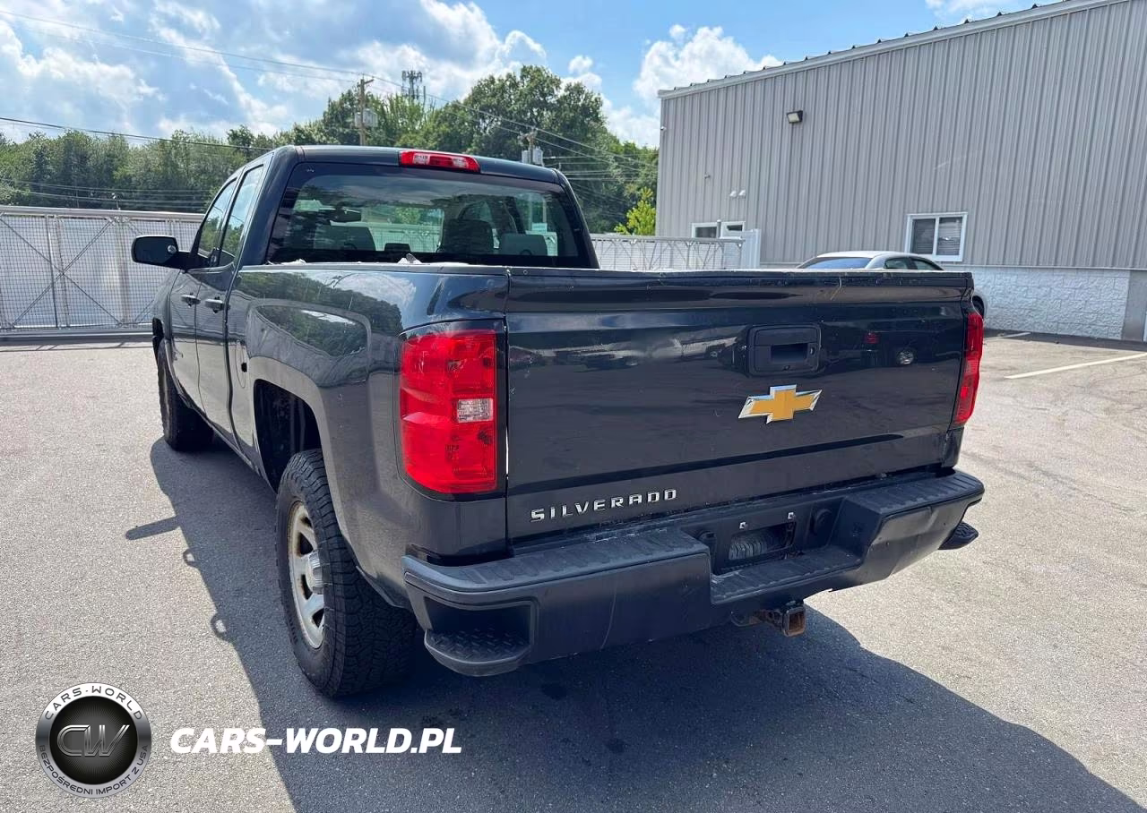 2018 Chevrolet Silverado C1500 VIN:1GCRCNEH9JZ152690 - 2