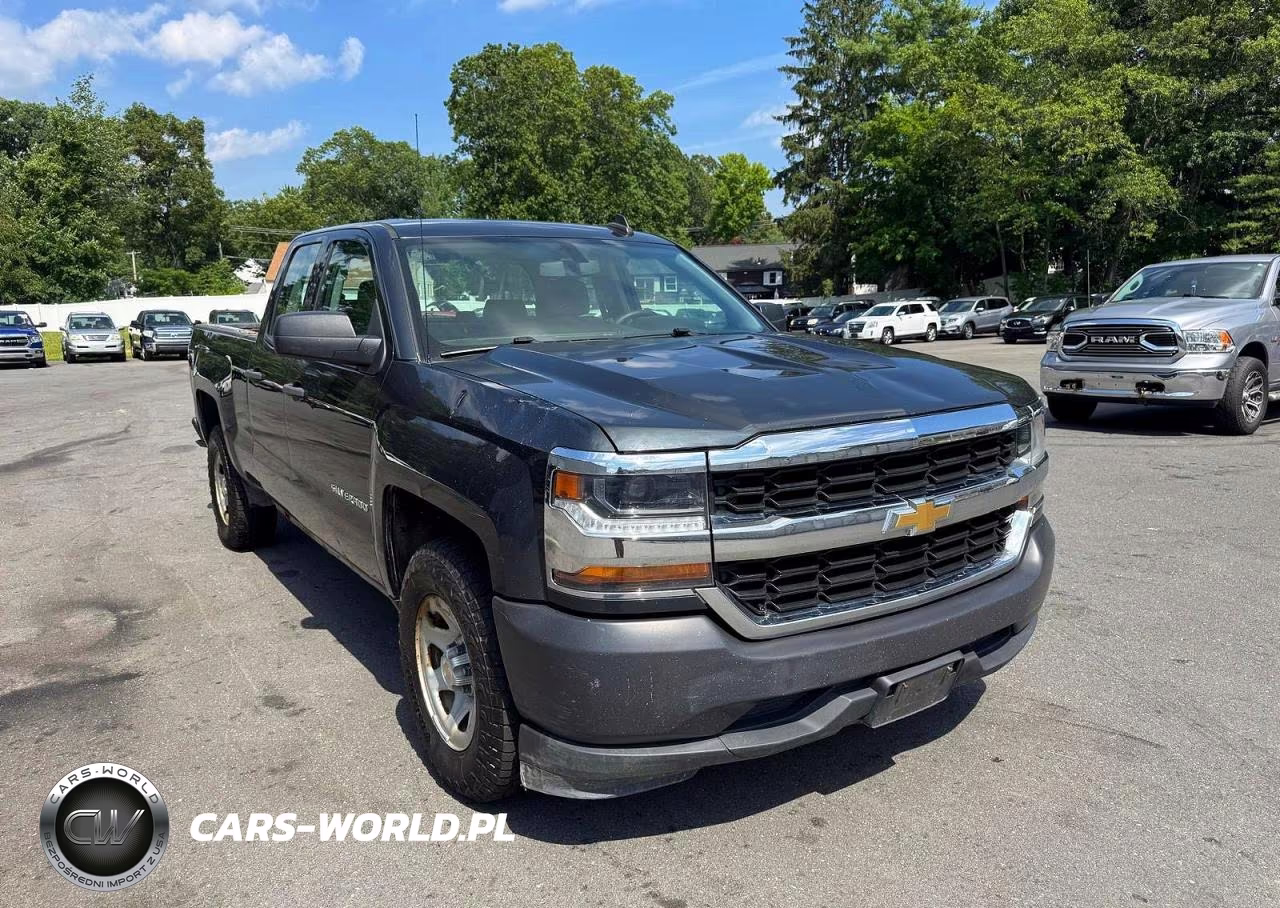 2018 Chevrolet Silverado C1500 VIN:1GCRCNEH9JZ152690 - 4