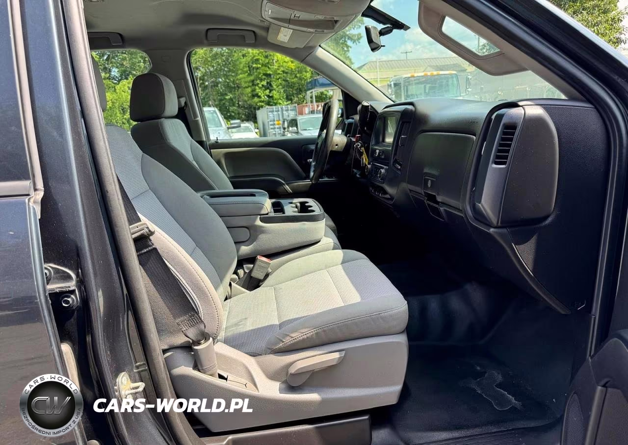 2018 Chevrolet Silverado C1500 VIN:1GCRCNEH9JZ152690 - 7