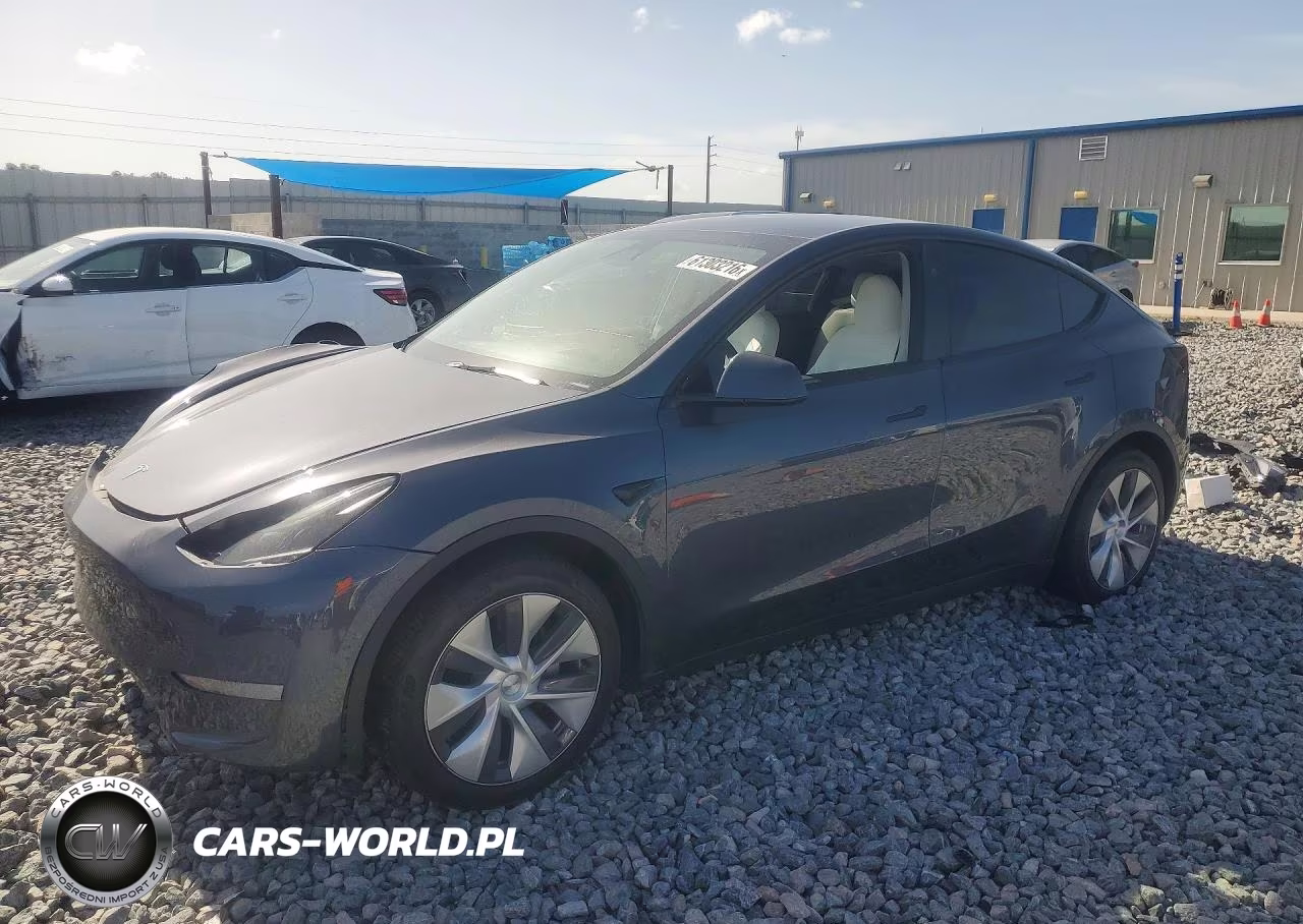 2023 Tesla Model Y – zdjęcie 1 z 13