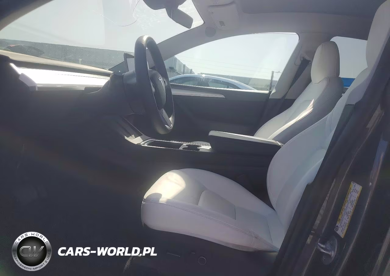 2023 Tesla Model Y VIN:7SAYGDEE5PA204766 - 7