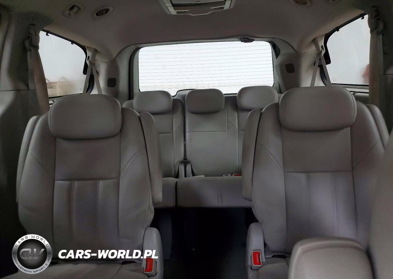 2008 Chrysler Town & Country Touring VIN:2A8HR54P58R783145 - 10