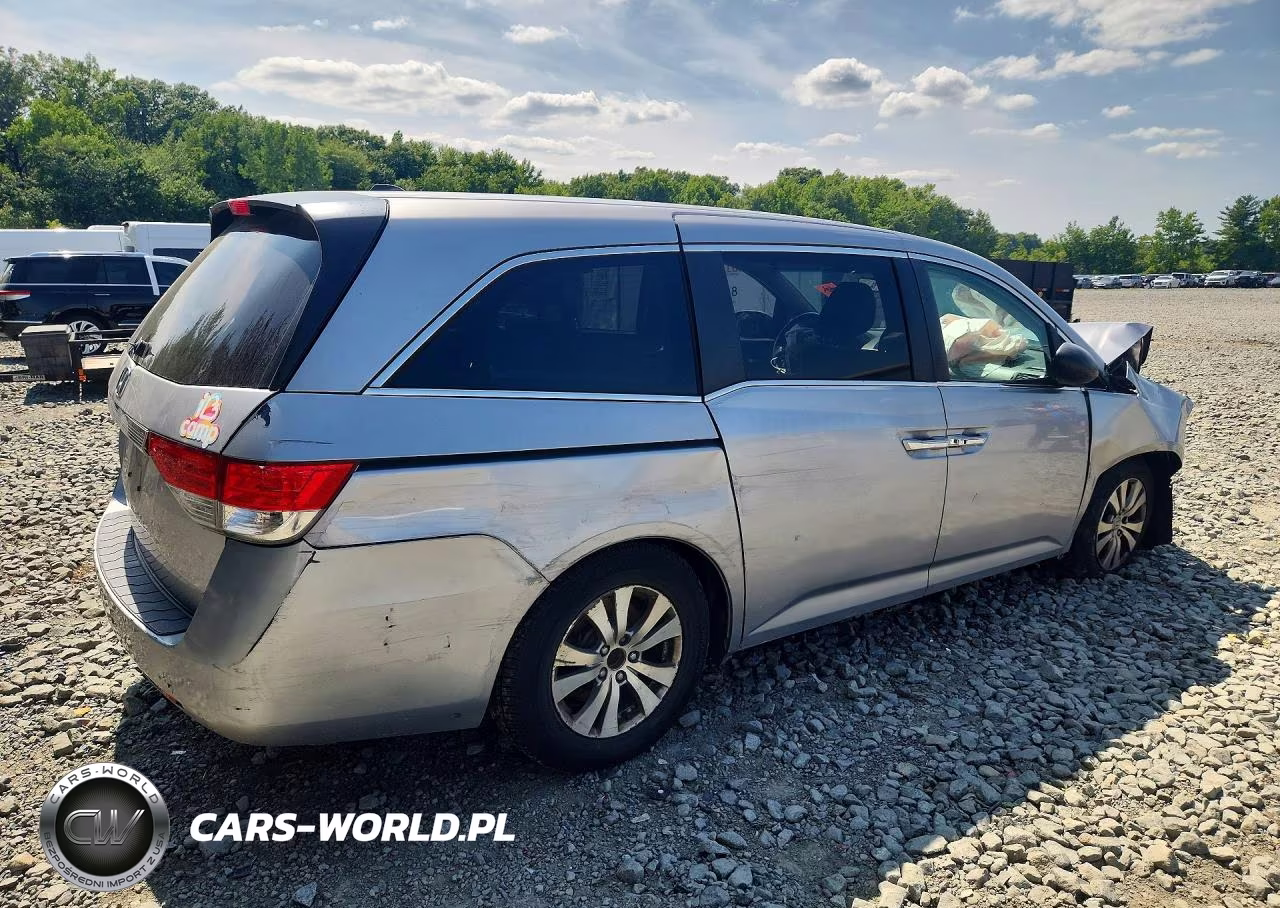 2016 Honda Odyssey Se VIN:5FNRL5H33GB159228 - 3