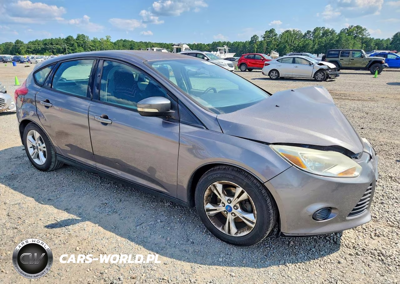 2013 Ford Focus Se VIN:1FADP3K25DL167929 - 4