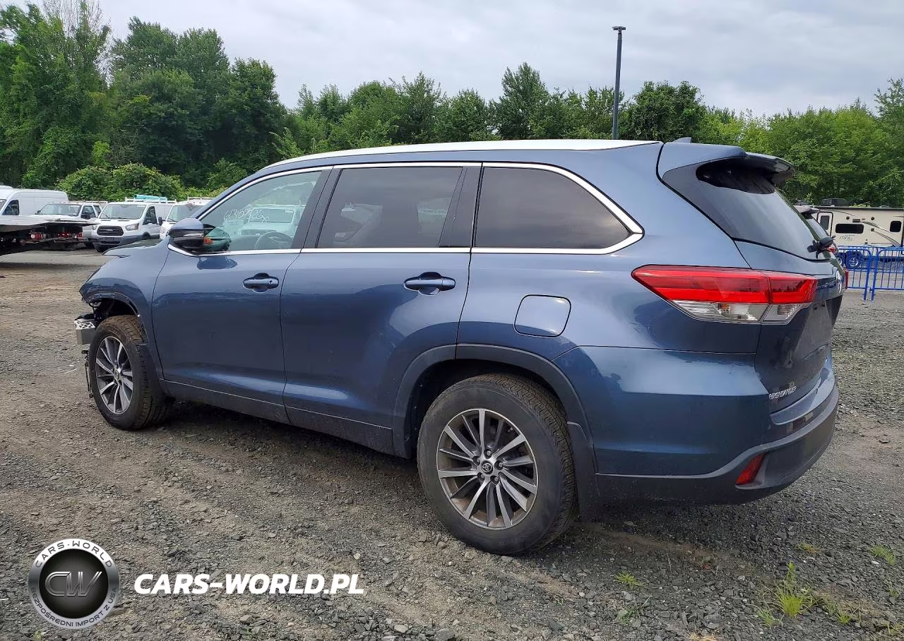 2019 Toyota Highlander Xle VIN:5TDJZRFH4KS983194 - 2