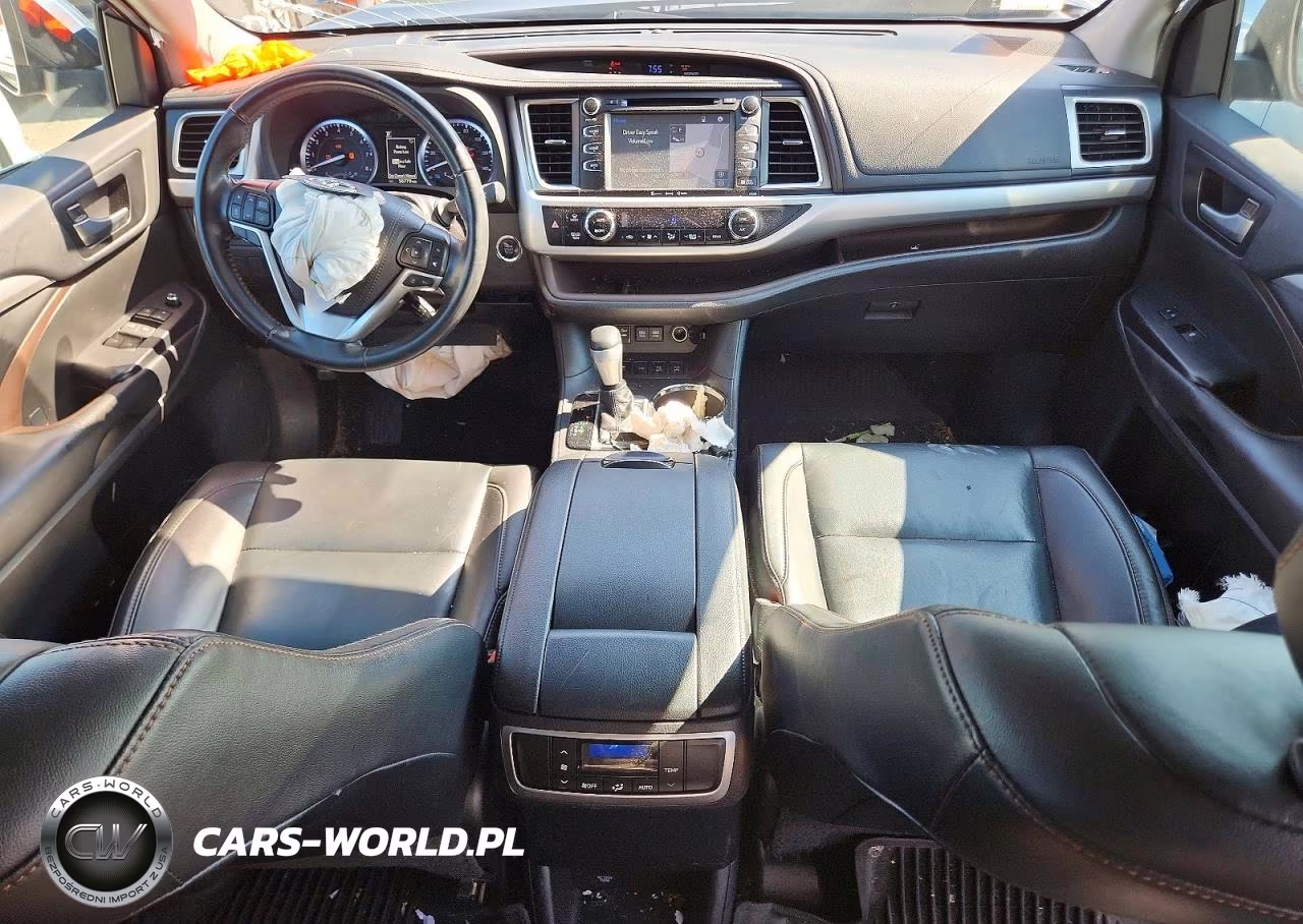 2019 Toyota Highlander Xle VIN:5TDJZRFH4KS983194 - 8