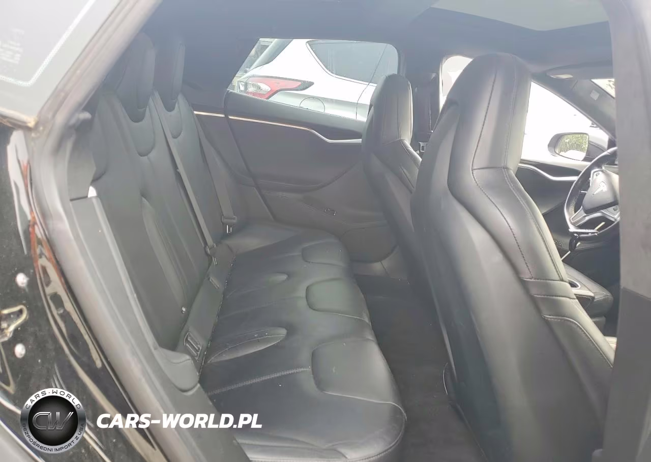 2015 Tesla Model S VIN:5YJSA1E4XFF112726 - 10