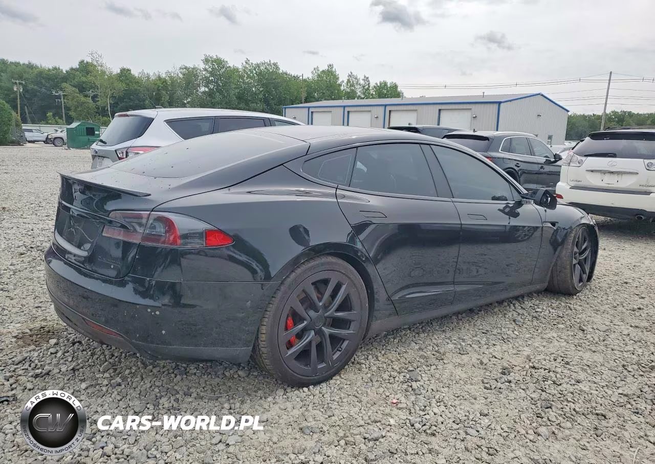 2015 Tesla Model S VIN:5YJSA1E4XFF112726 - 3