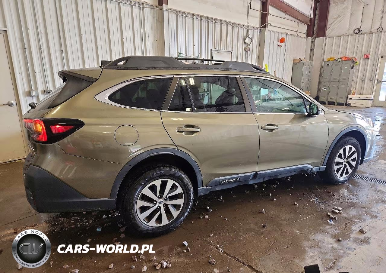2020 Subaru Outback Premium VIN:4S4BTAEC0L3155090 - 3