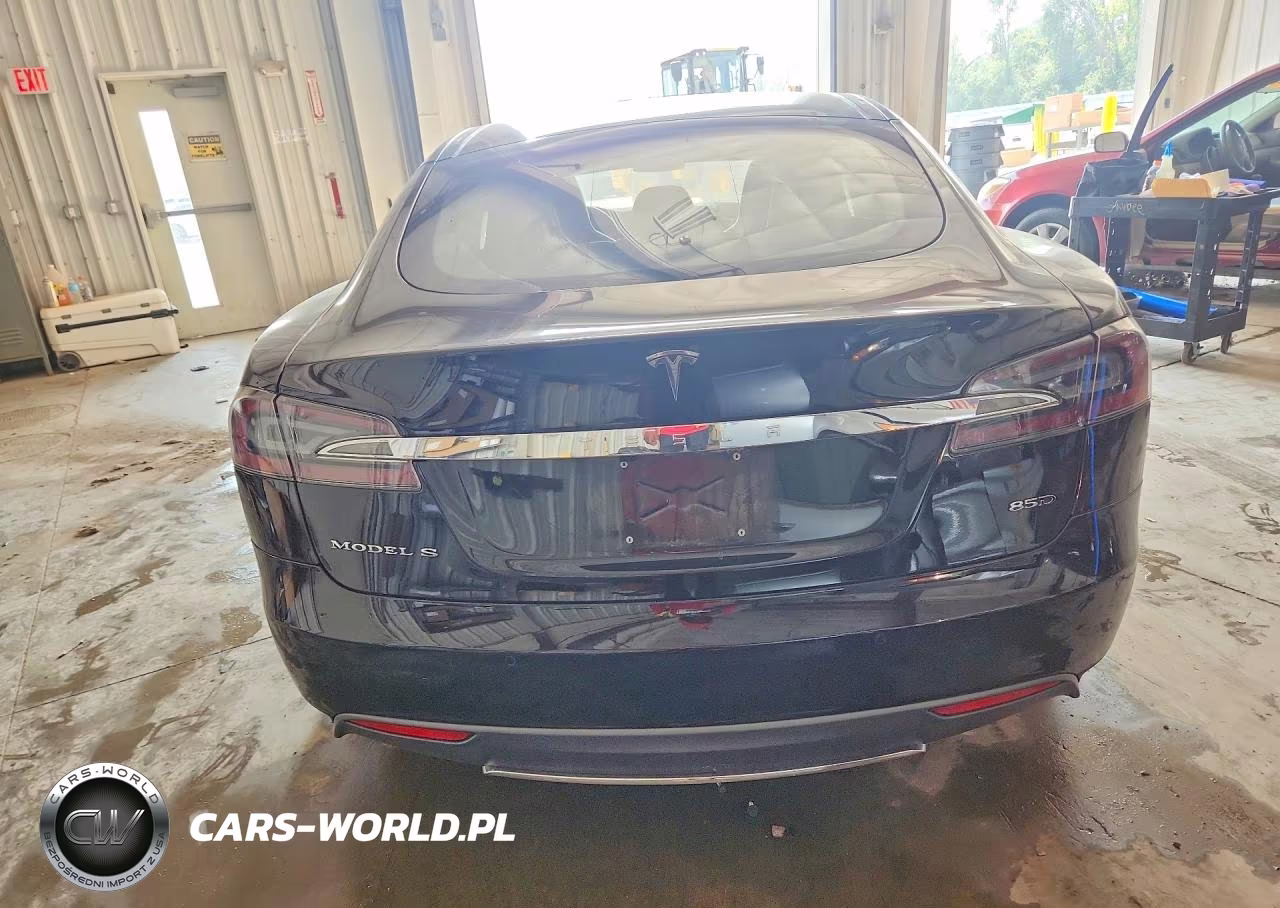 2015 Tesla Model S 85D VIN:5YJSA1H24FFP77826 - 6