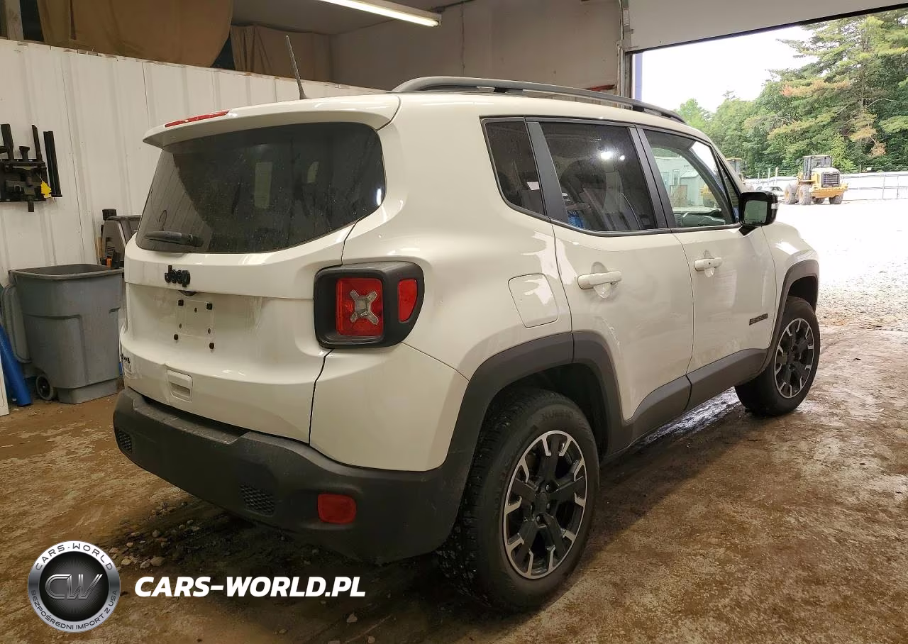 2023 Jeep Renegade Latitude VIN:ZACNJDB17PPP45023 - 3