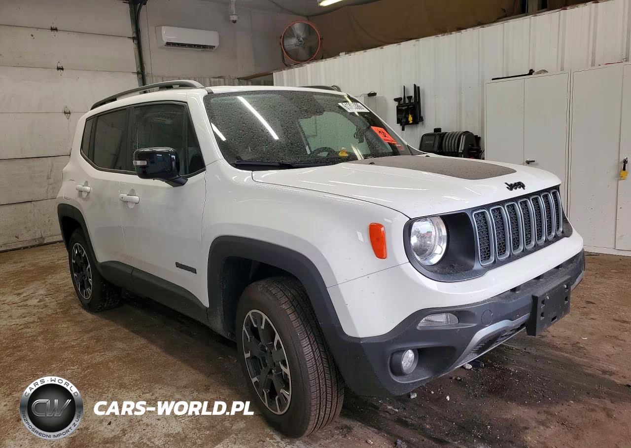 2023 Jeep Renegade Latitude VIN:ZACNJDB17PPP45023 - 4