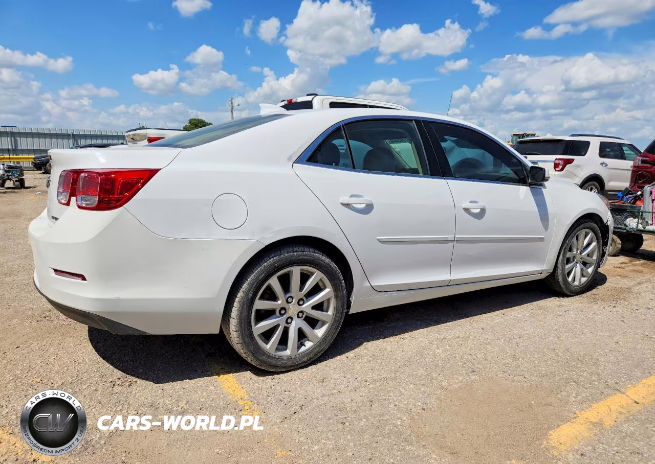 2015 Chevrolet Malibu 2Lt VIN:1G11D5SL9FF161023 - 3