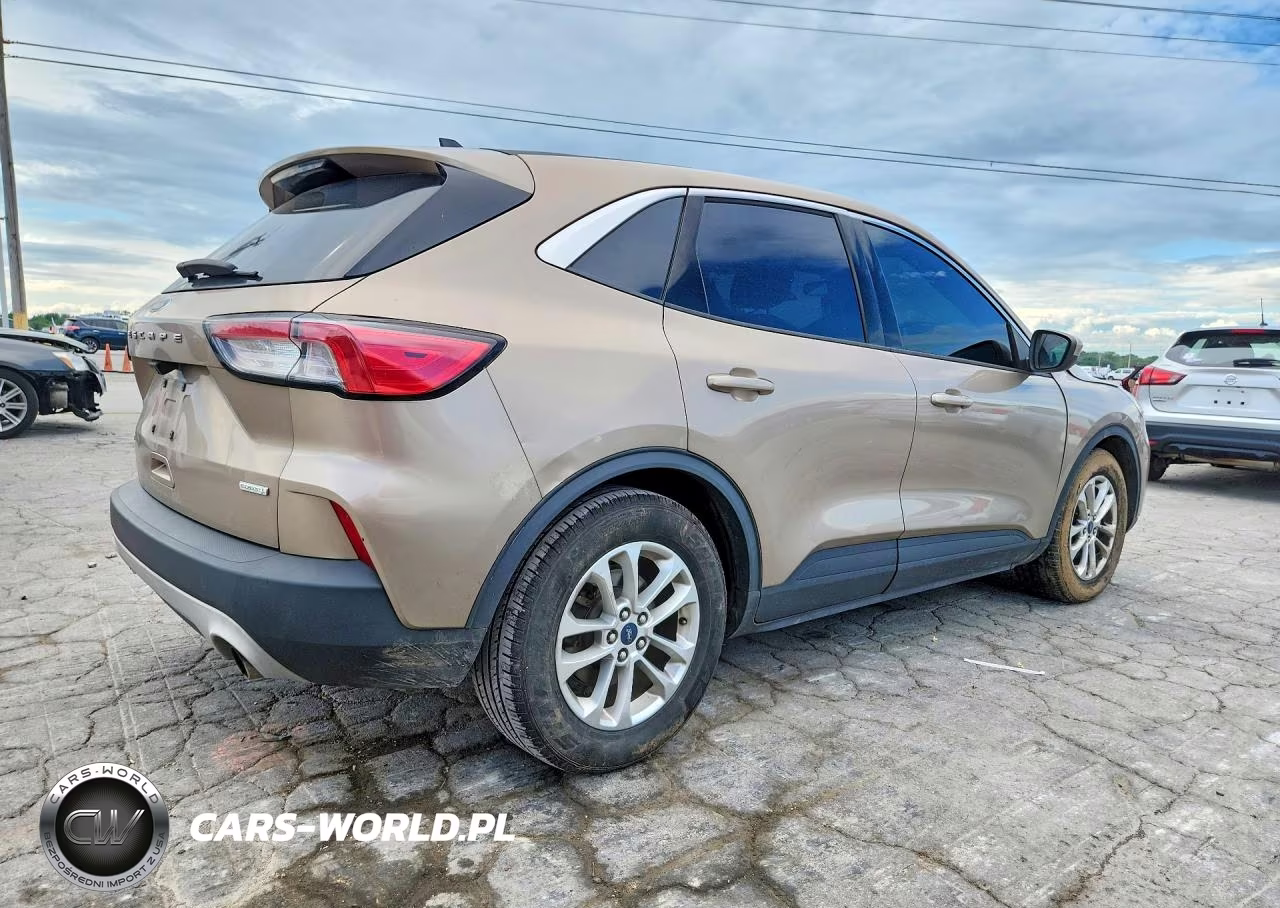 2020 Ford Escape Se VIN:1FMCU0G63LUA46751 - 3
